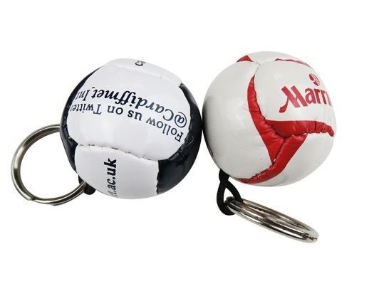 0000494 football keyring